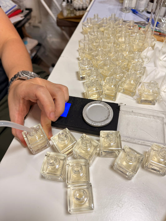 a men making diffuser